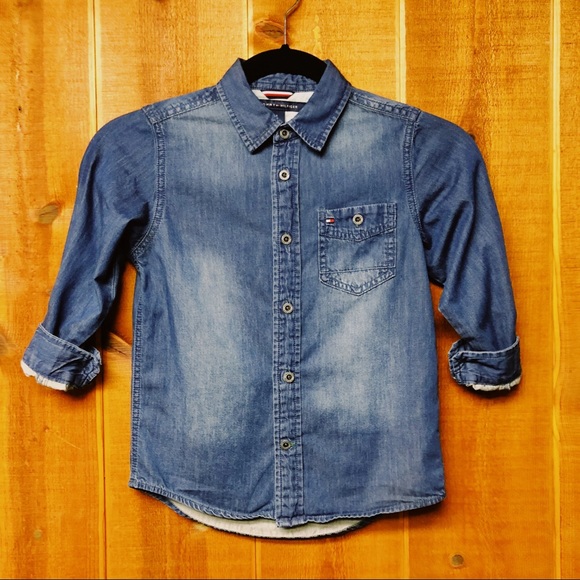 💙Tommy Hilfiger Button Down Denim Shirt - Picture 4 of 5